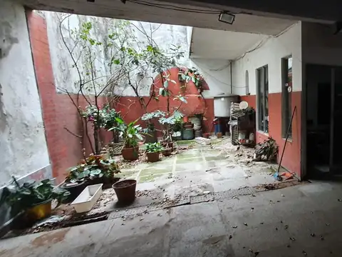 Local en Venta en Villa Luro, USD 540.000