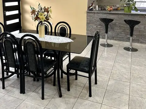 Depto Tipo Casa en Venta de 7 ambientes