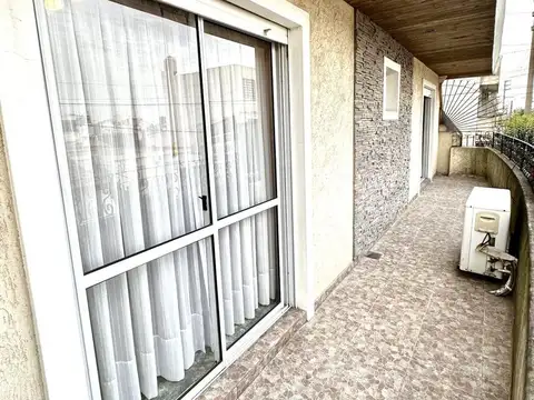 Depto Tipo Casa en Venta 16 años