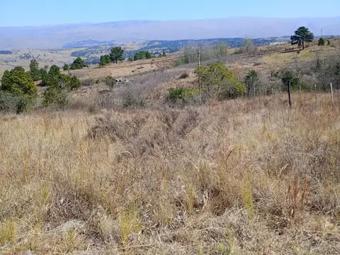 VENTA DE TERRENO EN VILLA YACANTO DE CALAMUCHITA