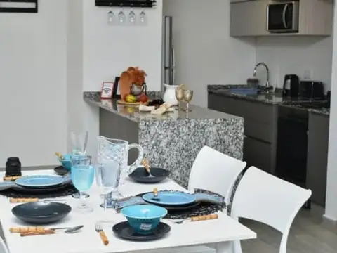 Departamento en Alquiler Temporal con 1 cocheras