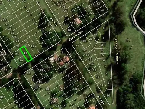 Esmeralda e/ Arenales y Juncal