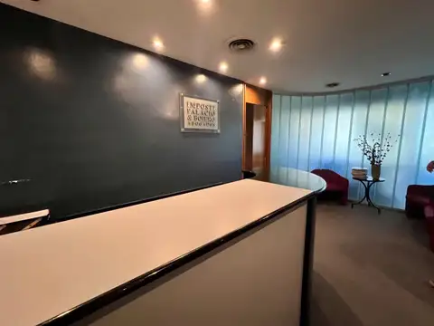 Avenida Leandro N. Alem 800