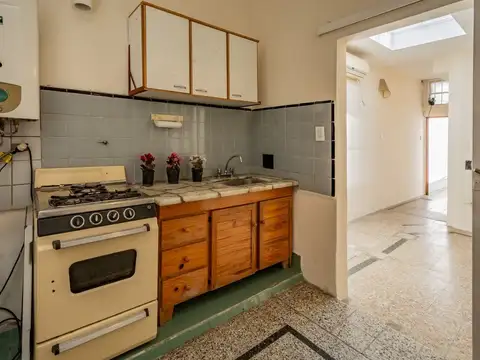 EN VENTA departamento tipo PH en Bernal Centro