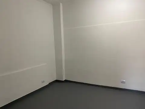 Avenida Hipólito Yrigoyen  al 300