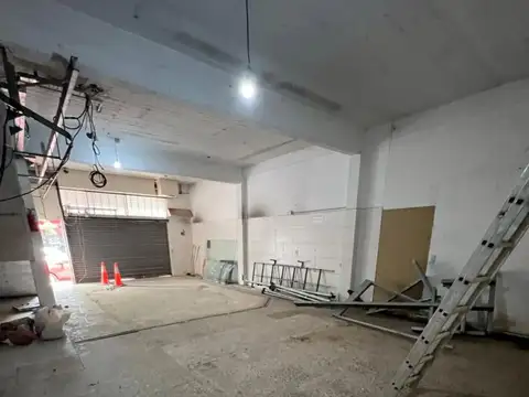 Local en alquiler en José León Suarez!