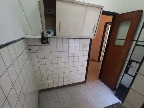 Depto Tipo Casa en Alquiler en Agronomia, $ 900.000