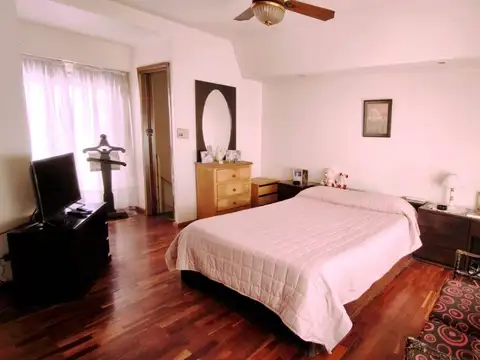 Depto Tipo Casa en Venta con 1 cocheras