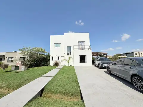 Casa en Venta APTO CREDITO en Barrio Los Arces, Pilar