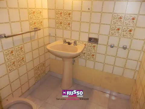 Depto Tipo Casa 3 ambientes con 2 baños