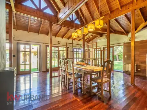 Casa en venta 5 ambientes en Villa Alpina I Pilar