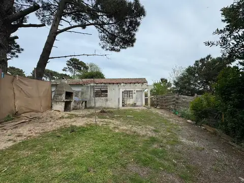 Av. 8 entre Paseo 120 y 121