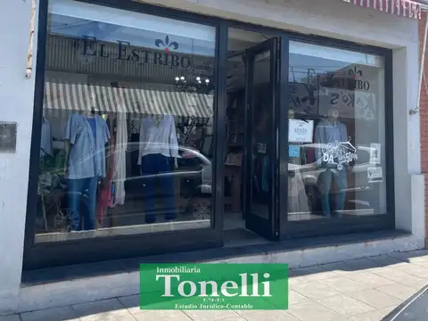 Carlos Pellegrini 900