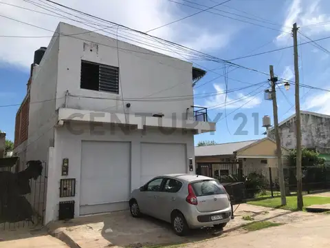 Casa 10 ambientes con 5 baños