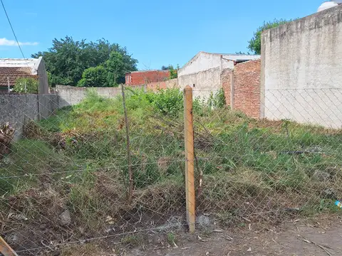 Terreno en Venta 33  mts Fondo