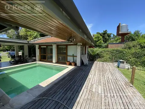 Casa en Venta en Country Club El Pato, USD 180.000