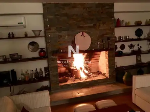 Casa 5 ambientes con 3 baños