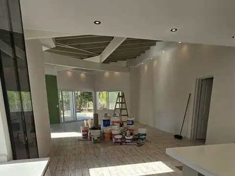 Casa 4 ambientes con 4 baños