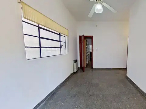 Depto Tipo Casa en Venta 62 años
