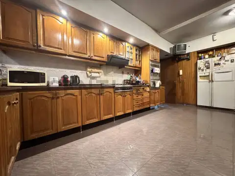 Jose Leon Suarez 1600, Piso 0