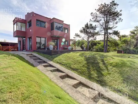 En Venta o Alquiler. Altos de Punta Piedra - casa 4 dormitorios 3 baños - vista al mar !