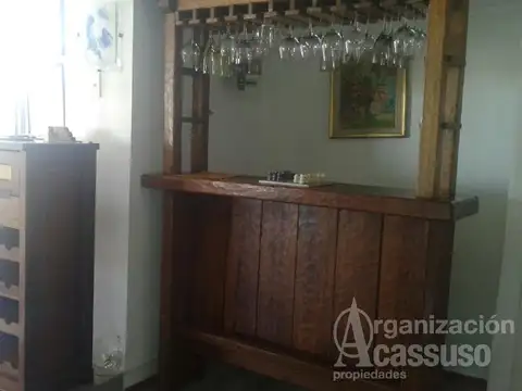 Casa 5 ambientes con 3 baños