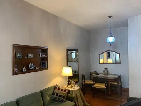 Casa 6 ambientes con 4 baños