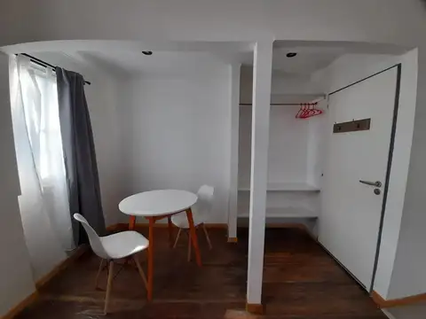 Olavarria 700, Piso 1