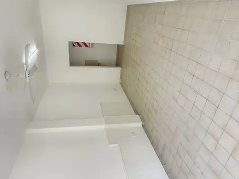 Local en Alquiler en Barrio España y Hospitales, $ 350.000