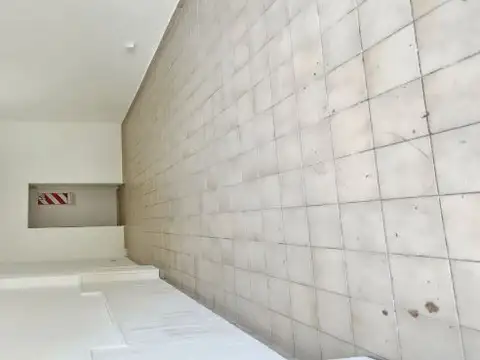 Local en Alquiler en Barrio España y Hospitales, $ 350.000