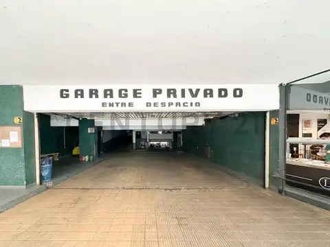 TRES COCHERAS EN VENTA A MEDIA CUADRA DE AV. SANTA FE, RECOLETA