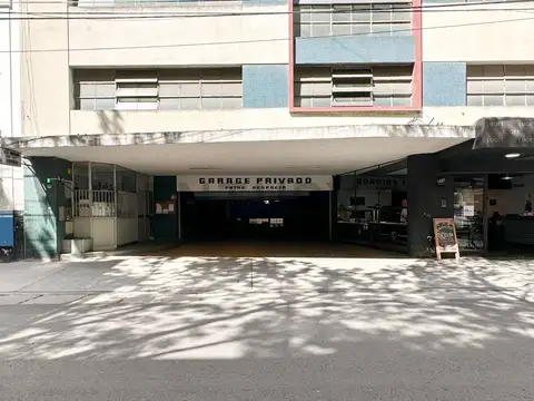 TRES COCHERAS EN VENTA A MEDIA CUADRA DE AV. SANTA FE, RECOLETA