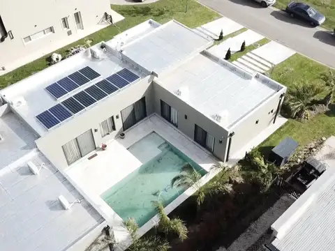 Casa 6 ambientes Terralagos Canning