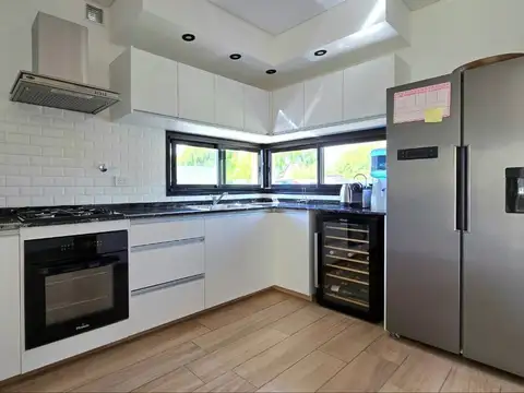 VENTA CASA 4 AMBIENTES SAN RAMIRO PILAR DEL ESTE