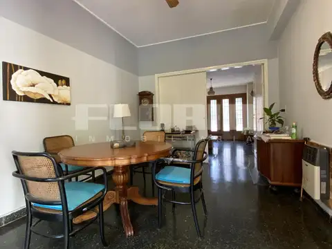 Casa 5 ambientes con 3 baños