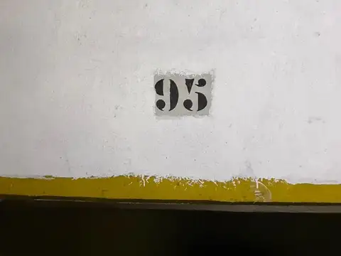 Cochera en Venta - Fija y Cubierta - Recoleta