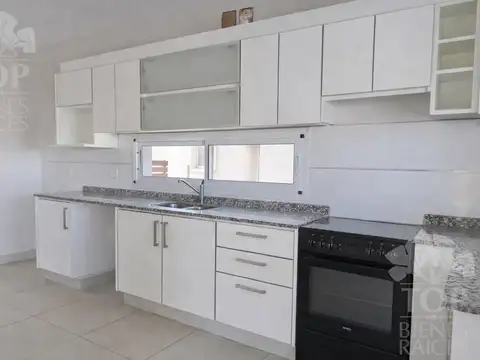 Casa en Venta en El Canton - Norte, USD 365.000