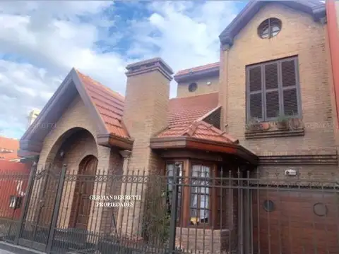 Casa  en Venta ubicado en Bernal, Quilmes