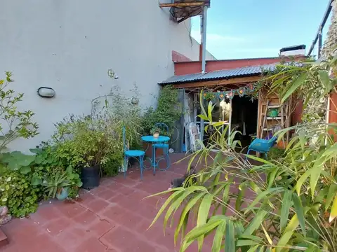 Alvarez Thomas 948 , Piso 1