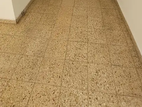 Depto Tipo Casa en Venta de 2 ambientes