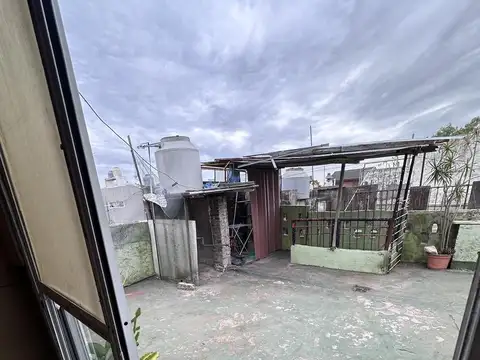 Depto Tipo Casa en Venta 50 años