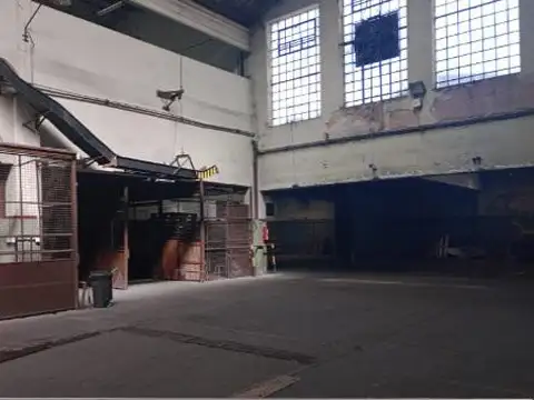 Galpon en Venta 48  mts Fondo