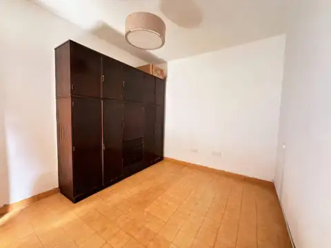 Depto Tipo Casa en Alquiler 48 años