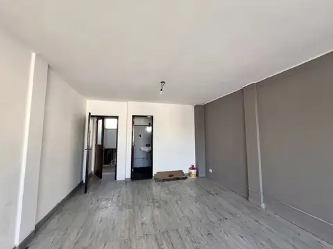 OFICINA EN VENTA EN EL CENTRO DE MORON