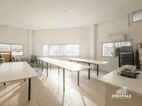 Local en Venta en Luis Agote, USD 280.000