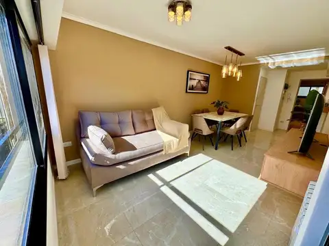 DEPARTAMENTO 3 AMBIENTES CON BALCÓN A LA CALLE