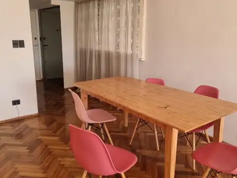 Uruguay 300, Piso 14