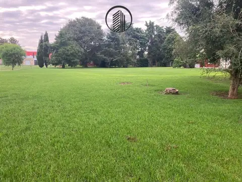 "Oportunidad: Exclusivo lote central en Country Boca Raton