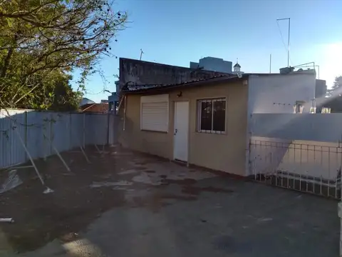 Depto Tipo Casa en Venta en Villa Adelina, USD 76.500