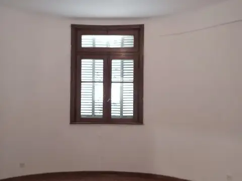 Avenida Carlos Calvo 3600